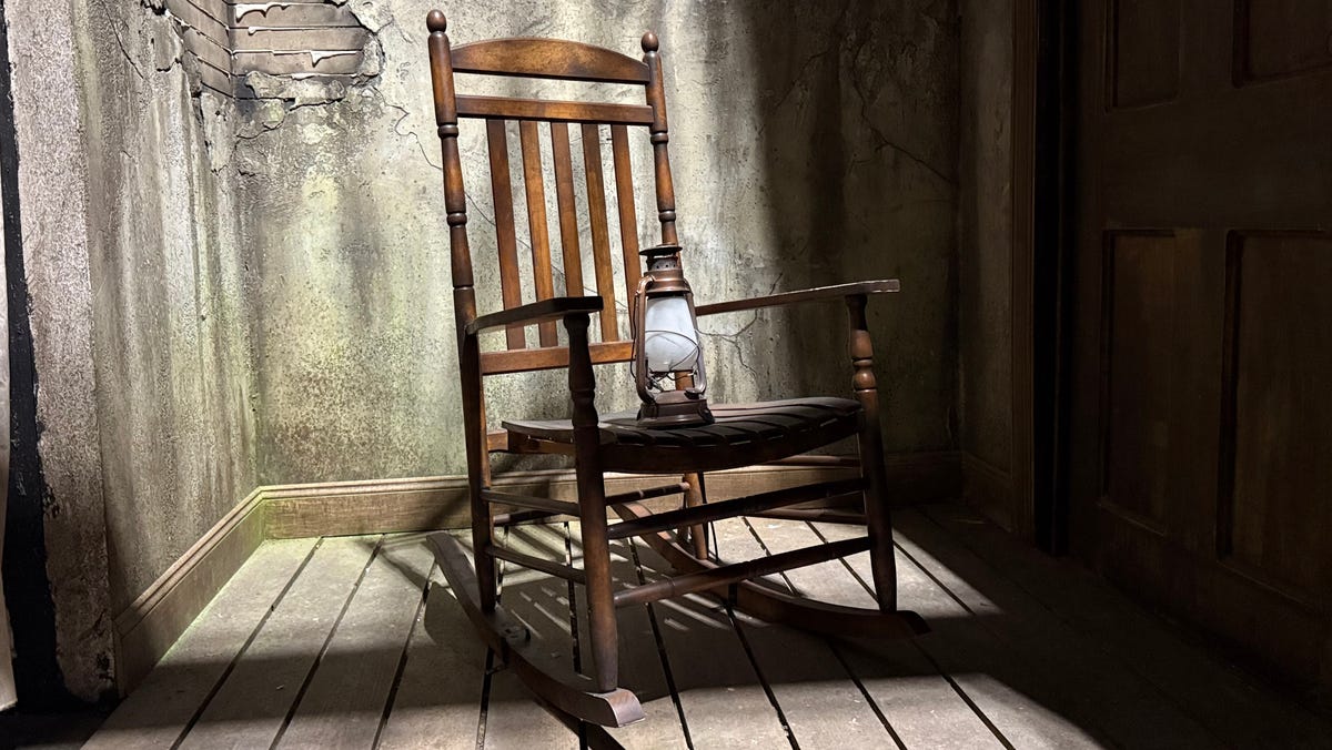 Universal’s WWE horror house honors Bray Wyatt with chilling tribute