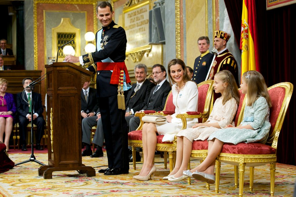 MADRID, SPAIN - JUNE 19:  King Felipe VI of Spain (L) attends along side Queen Letizia of Spain, Princess Leonor, Princess of Asturias and Princess Sofia of Spain during his inauguration at the Parliament (Congreso de los Diputados) on June 19, 2014 in Madrid, Spain. The coronation of King Felipe VI is held in Madrid. His father, the former King Juan Carlos of Spain abdicated on June 2nd after a 39 year reign. The new King is joined by his wife Queen Letizia of Spain  (Photo by Juan Naharro Gimenez/Getty Images)