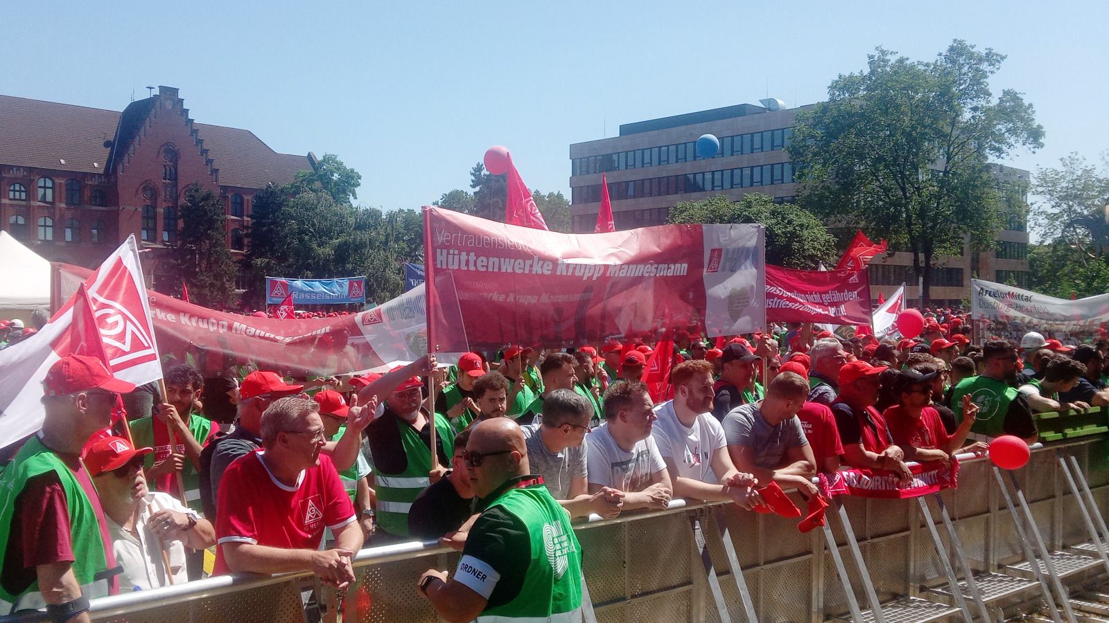 Germany: Take action to reject and stop the steelworkers contract!