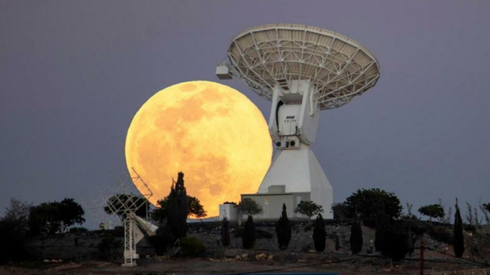 INTA promotes aerospace training in Maspalomas with new strategic scholarships