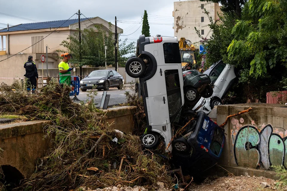 A vehicle swept away by severe flooding in Tarragona (Getty Images)