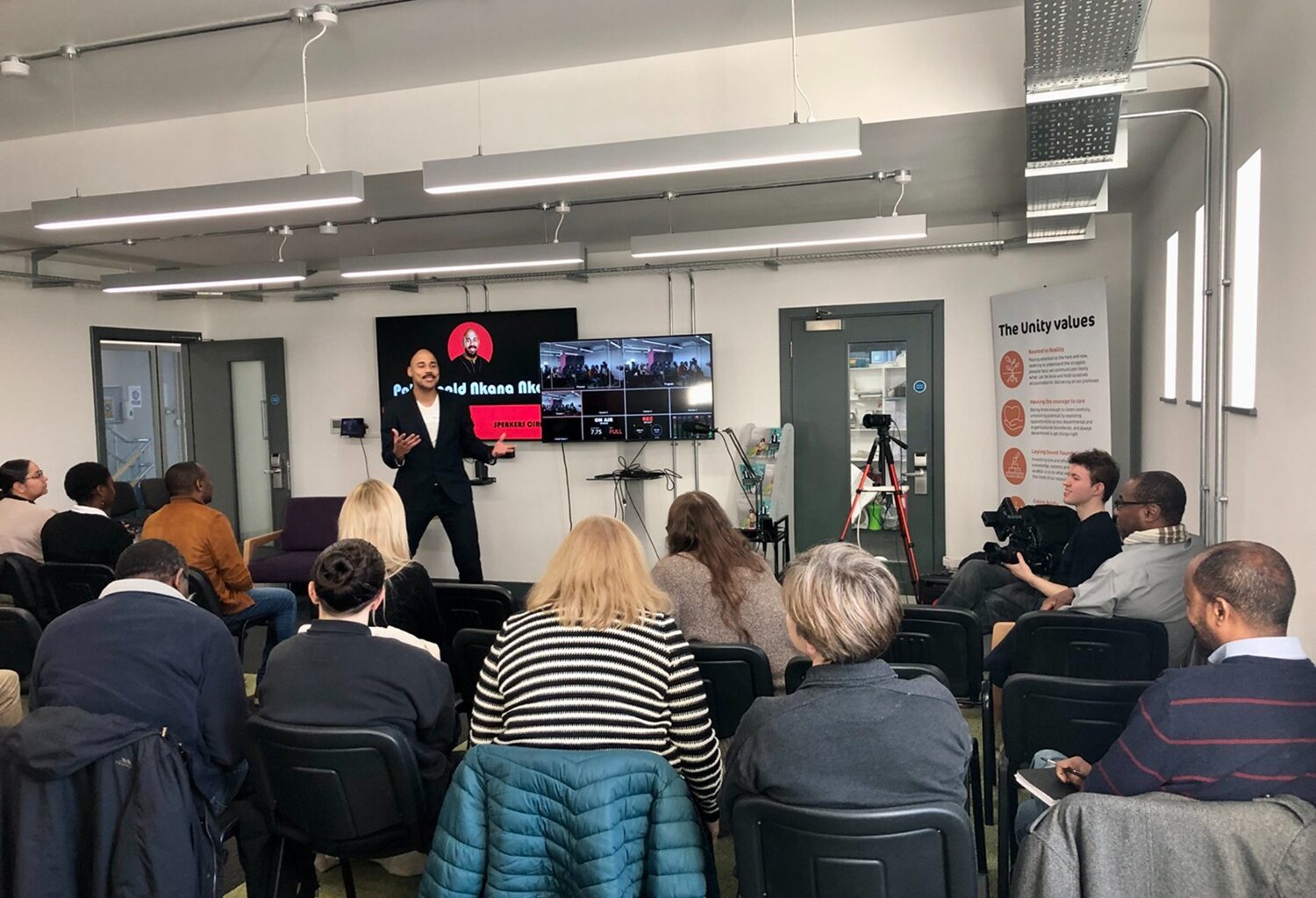 High profile business champion back in Leeds for ‘The Art of Sales’ workshop