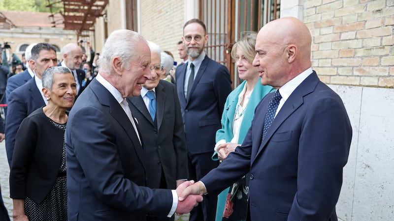 King enjoys Shakespeare performance in company of Italian actor Luca Zingaretti