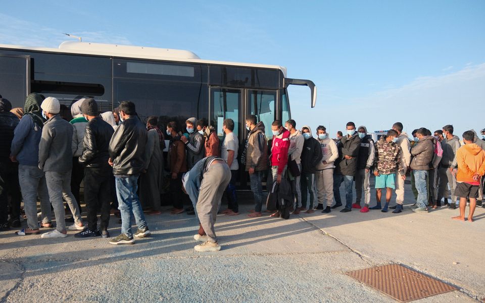 EU states press Brussels on migration strategy