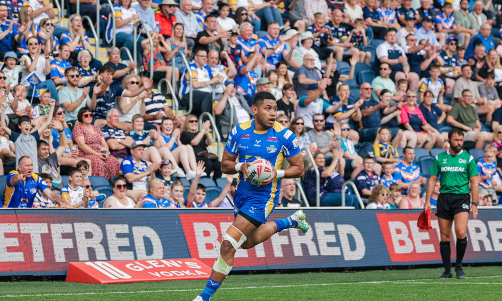 David Fusitu'a of Leeds in action