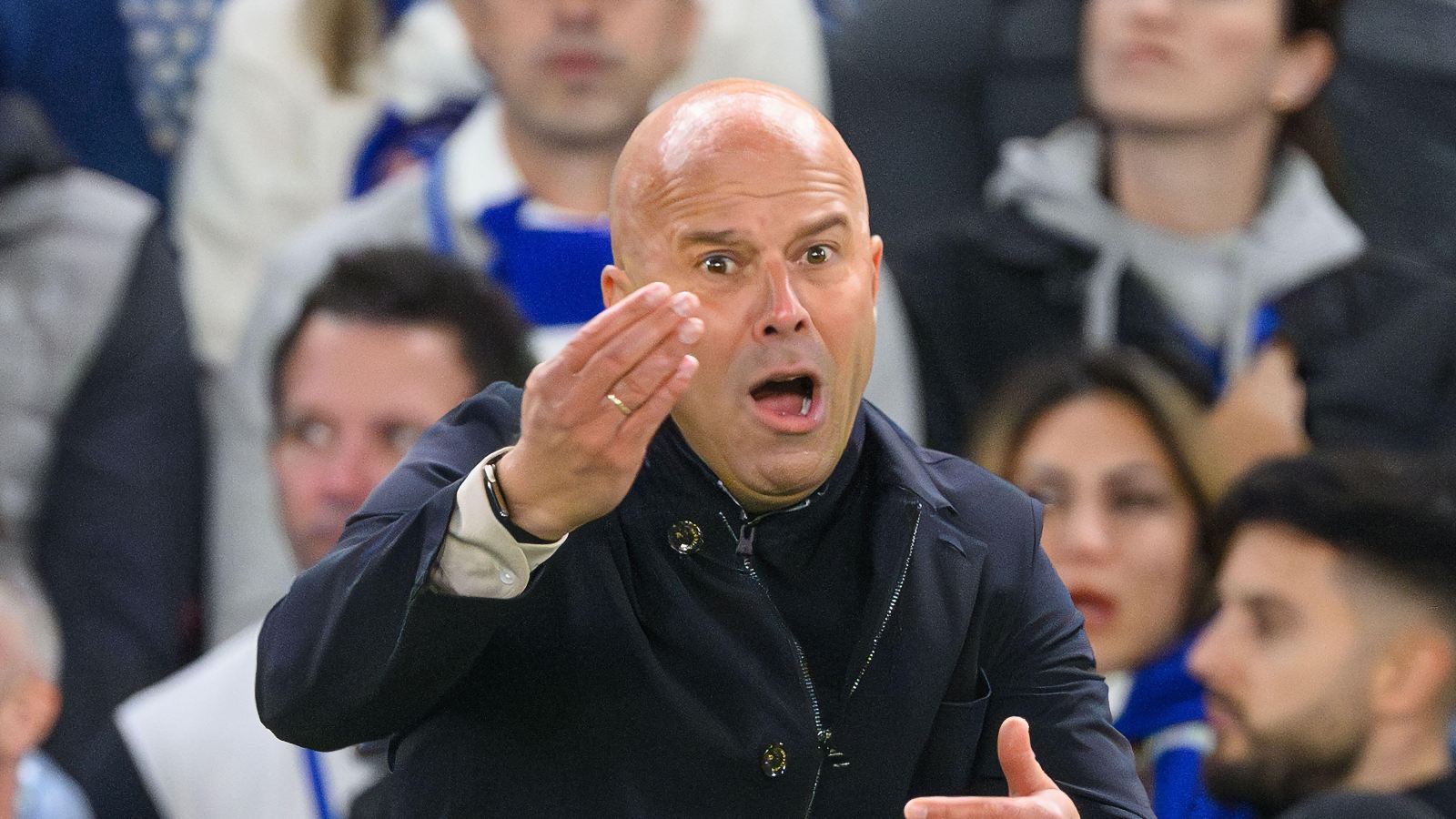 'Scrambled' Reds star slammed by club legend for ignoring Arne Slot orders – 'He's in a daze'