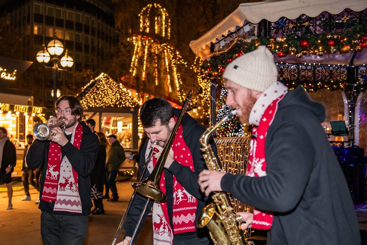 Musicians at Christmas in Cathedral Square