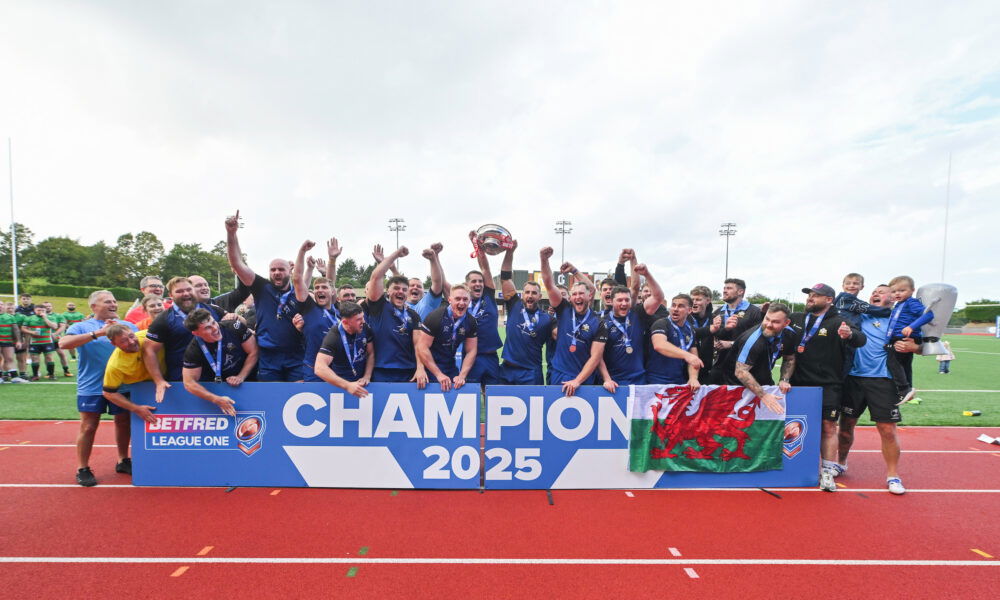 Ex-Hull KR and Castleford Tigers man leaves Super League coaching role to take up position with League One champions