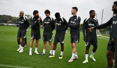 Gallery: 25 pictures as Chelsea Legends prepare for Stamford Bridge return | News | Official Site