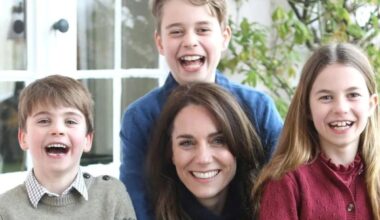 Reason behind Royal mother phone ban revealed