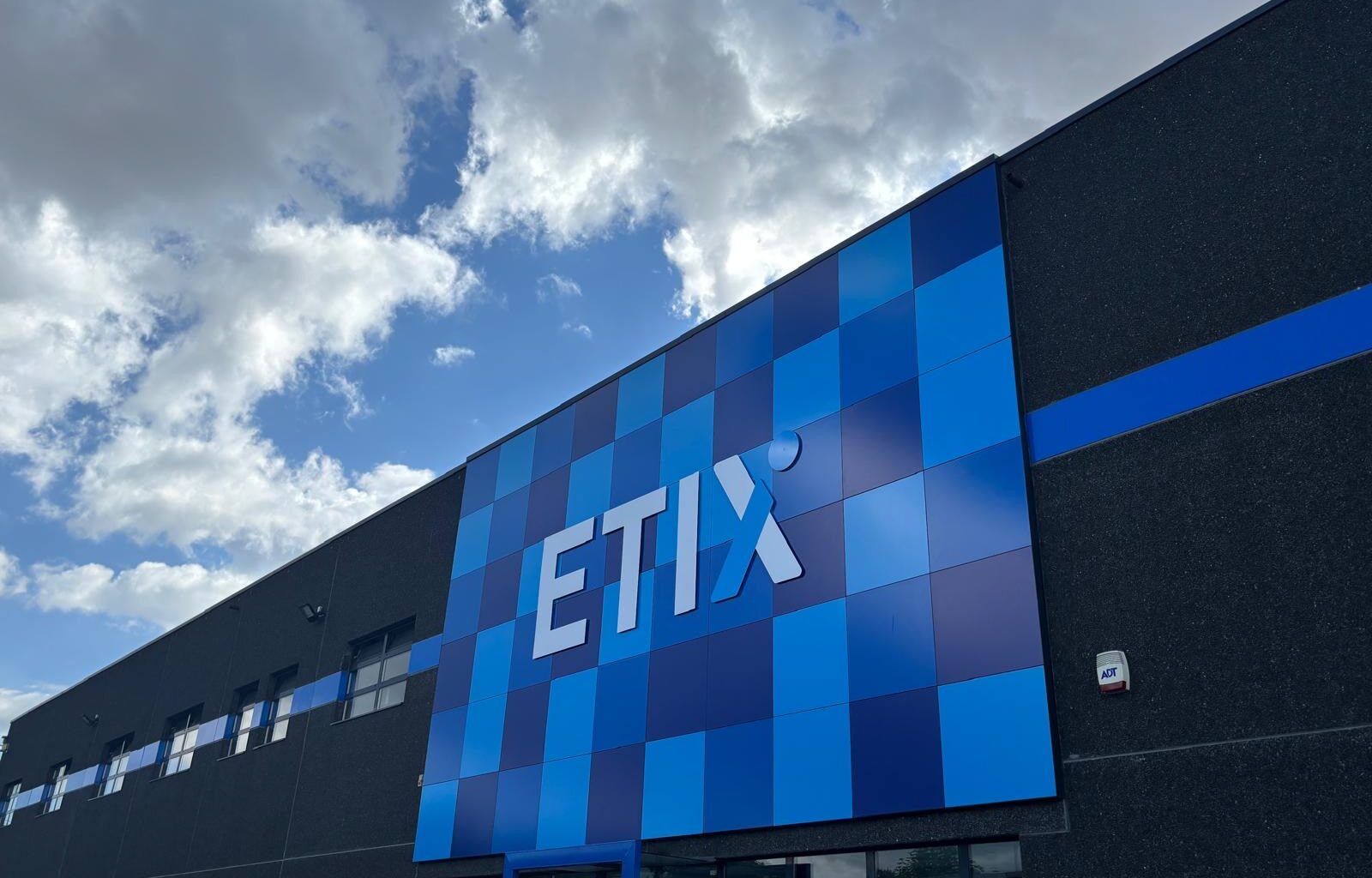 Etix secures US$ 200m in financing for expansion across Europe
