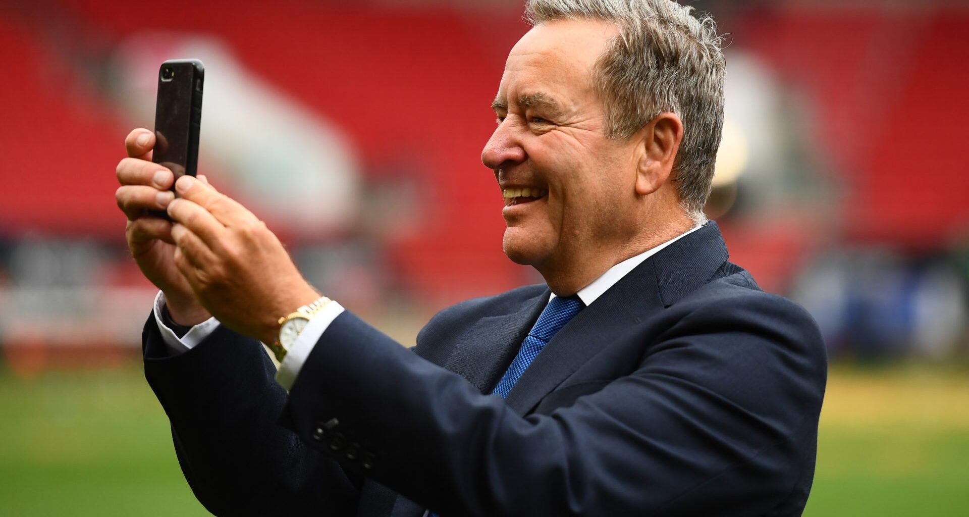 Jeff Stelling and Gabby Agbonlahor weigh in with verdict on Celtic fan protest at Dundee