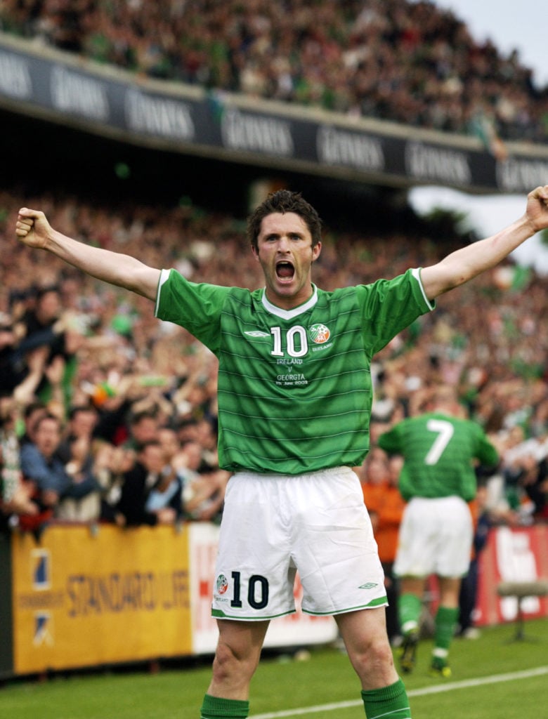 Robbie Keane of the Republic of Ireland celebrates