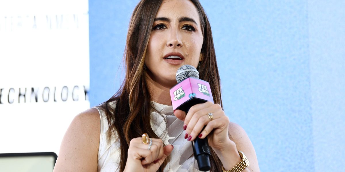 The uncomfortable secret of successful people: Forget work-life balance, you have to be ‘obsessed,’ ex–Wall Streeter and business coach says