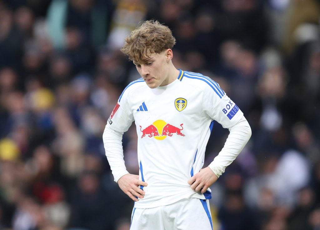 Sam Chambers looks dejected with his hands on his hips during Leeds United vs Millwall in the FA Cup.