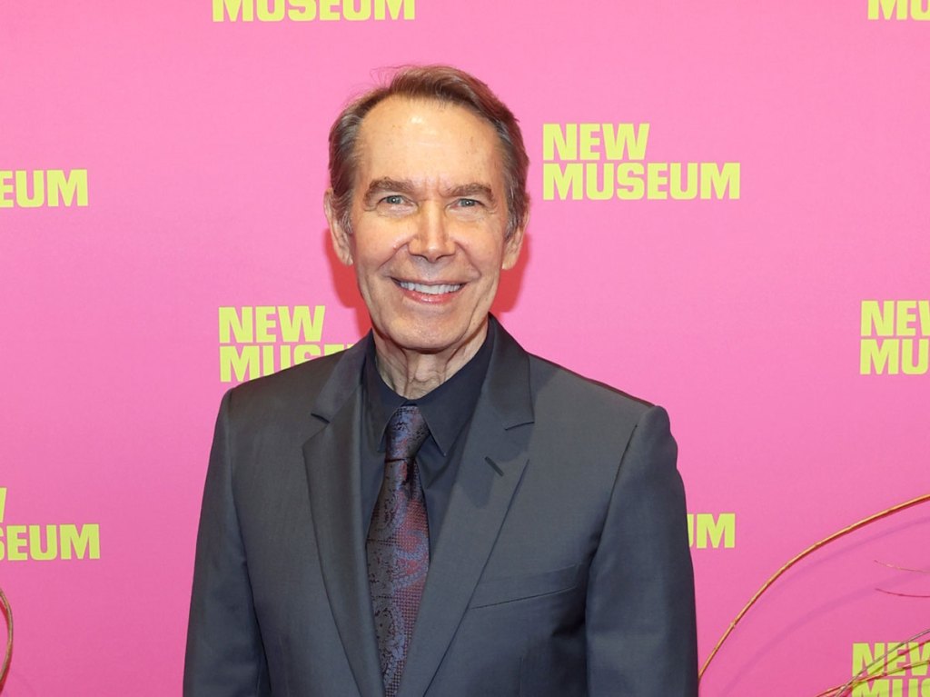 10 Top-Selling Living American Artists, and more: Morning Links