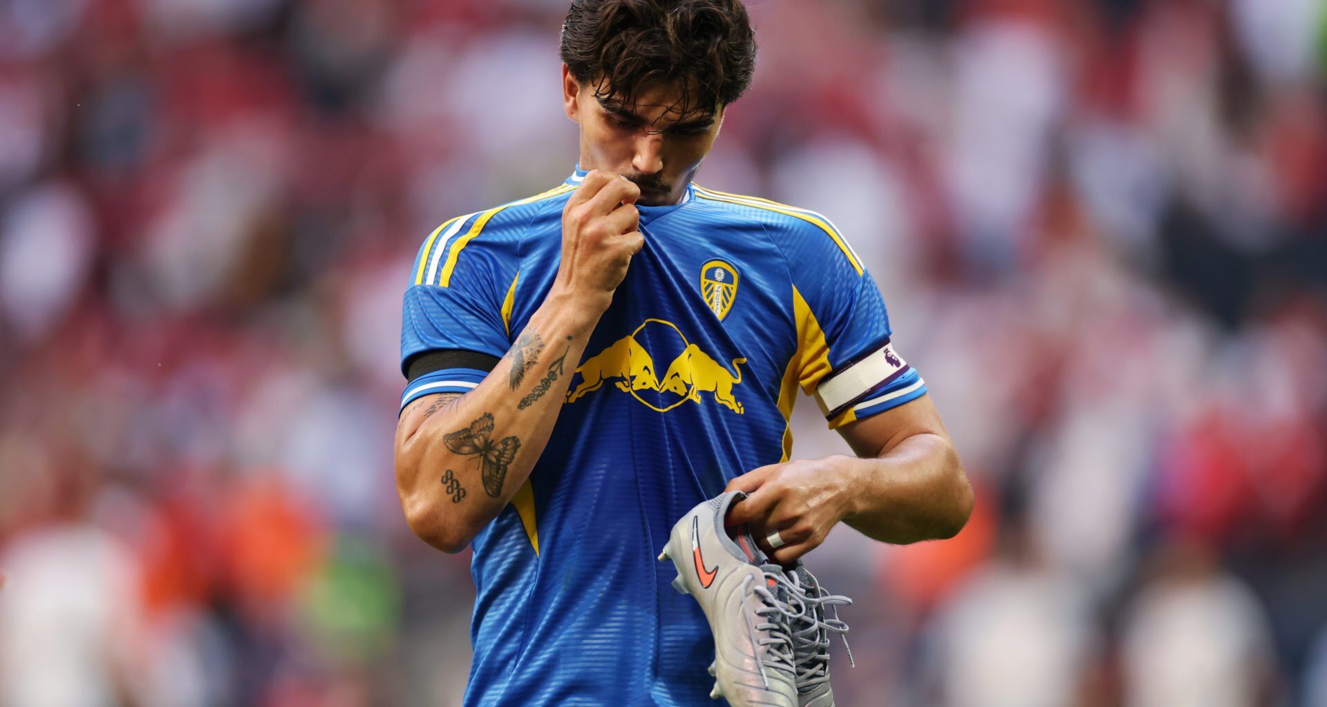 Leeds United fans settle Jaka Bijol and Pascal Struijk debate, it’s clear as day