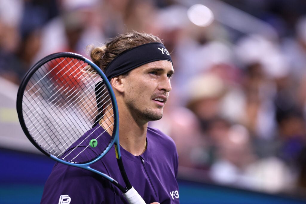 Alexander Zverev reacts during his match with Felix Auger-Aliassime at the 2025 US Open.