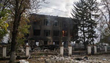 Russia bleeds troops for microscopic frontline gains – POLITICO