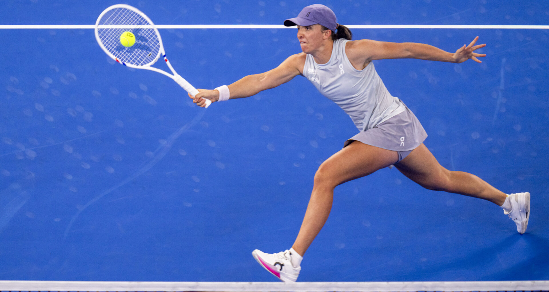 Swiatek will lead Poland in November's Billie Jean King Cup playoff