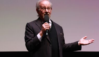 Steven Spielberg Surprises Hamnet London Premiere, Praises Chloé Zhao