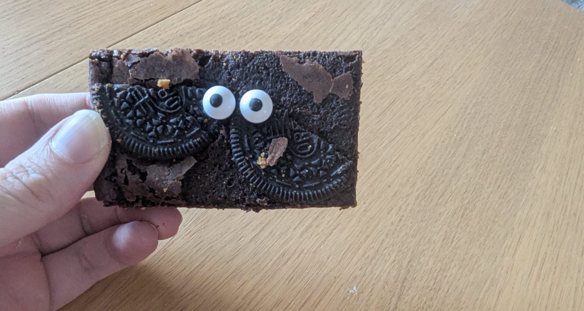Review: Gimmie Brownies Halloween Box