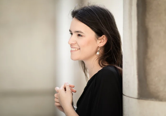 Helen Charlston_credit © Benjamin Ealovega