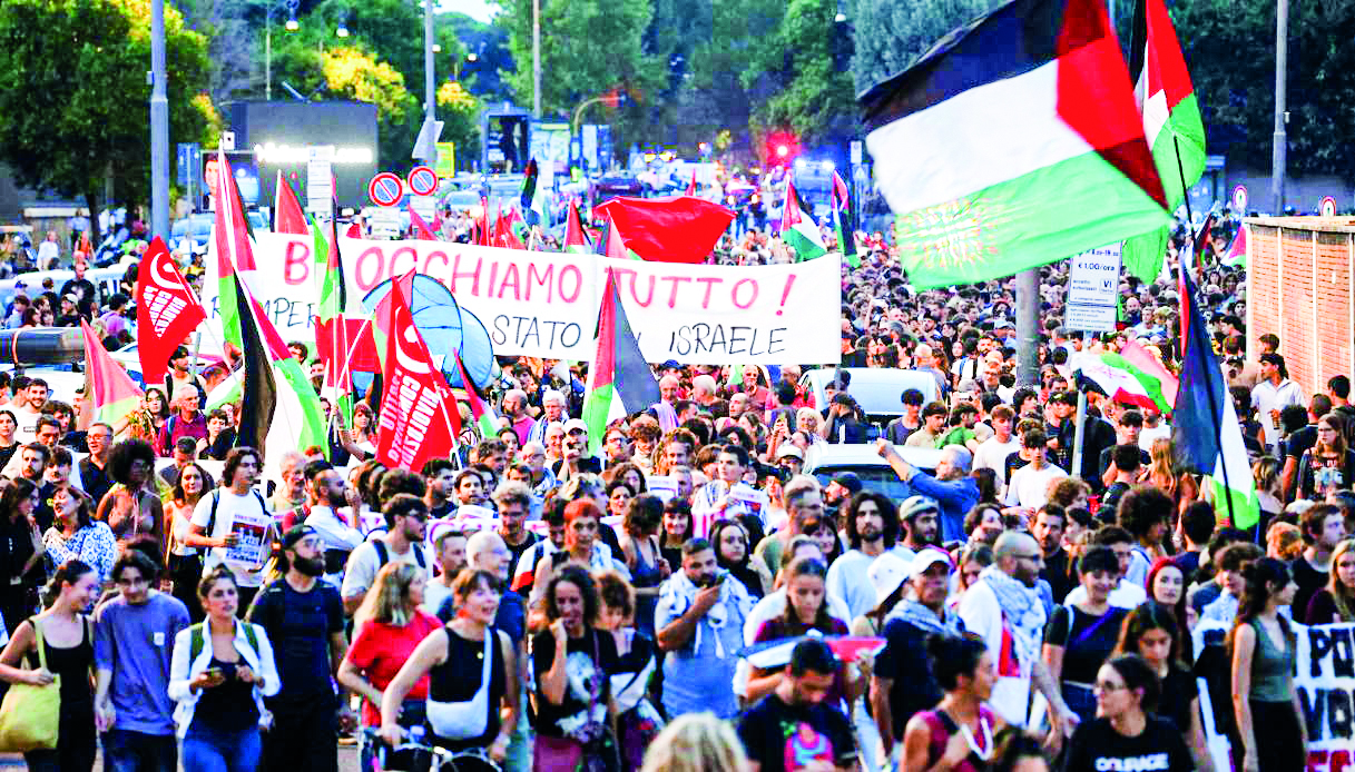 Italian comrades general strike