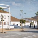 About the Fences - Clara Campoamor Square in San Silvestre de Guzmán / estudio veintidós - Image 4 of 24