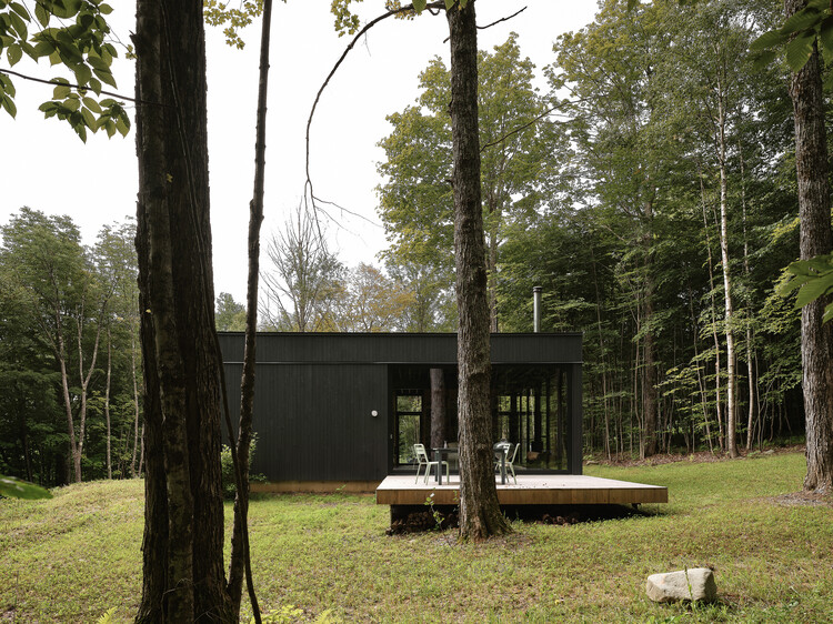 Spinone House / Jérôme Lapierre Architecte - Image 1 of 26