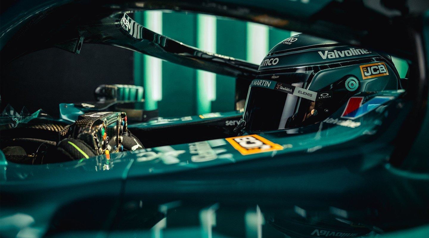 Lance cockpit focus 1