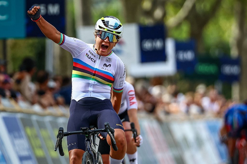 2025 Road European Championships: Paula Ostiz wins the Junior Women's Road Race