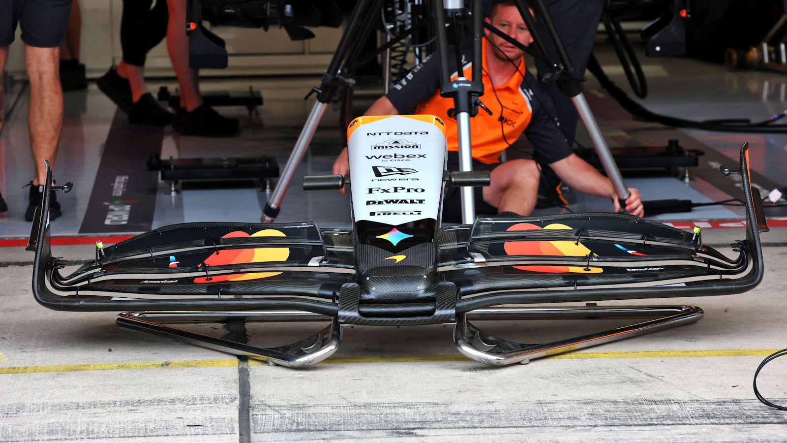 McLaren MCL39 front wing
