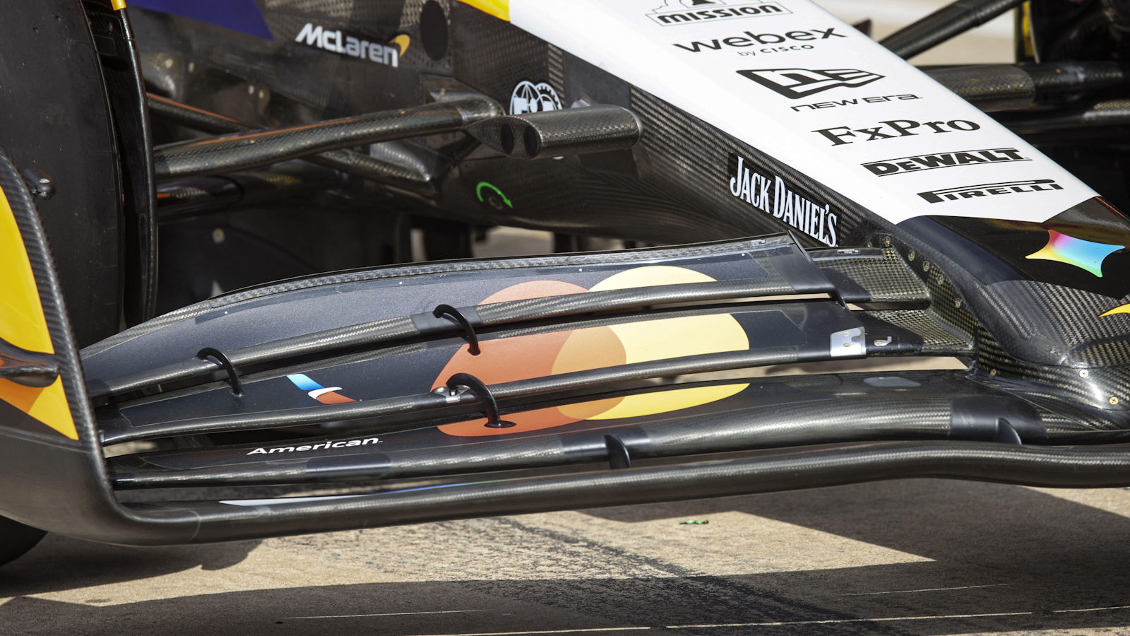 McLaren MCL39 front wing
