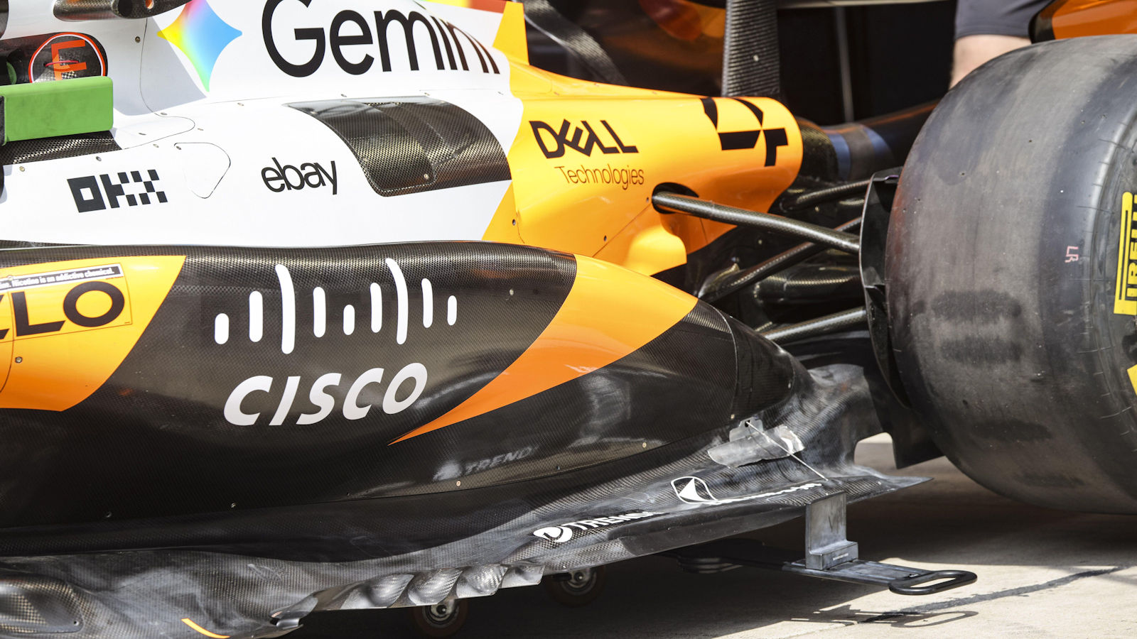 McLaren MCL39 sidepod