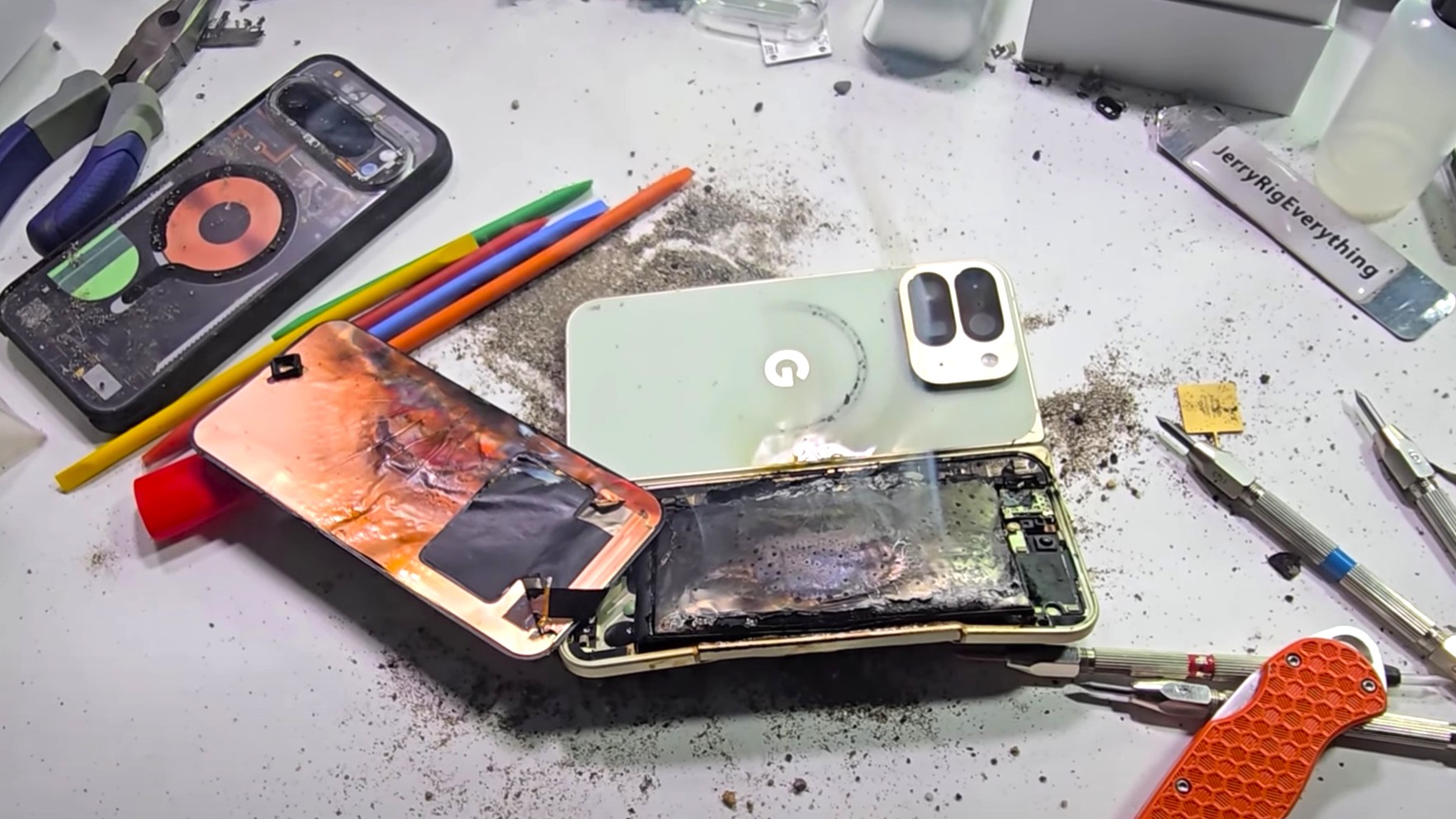 Pixel 10 Pro Fold explodes during durability test and isn't dustproof: Google doesn't learn