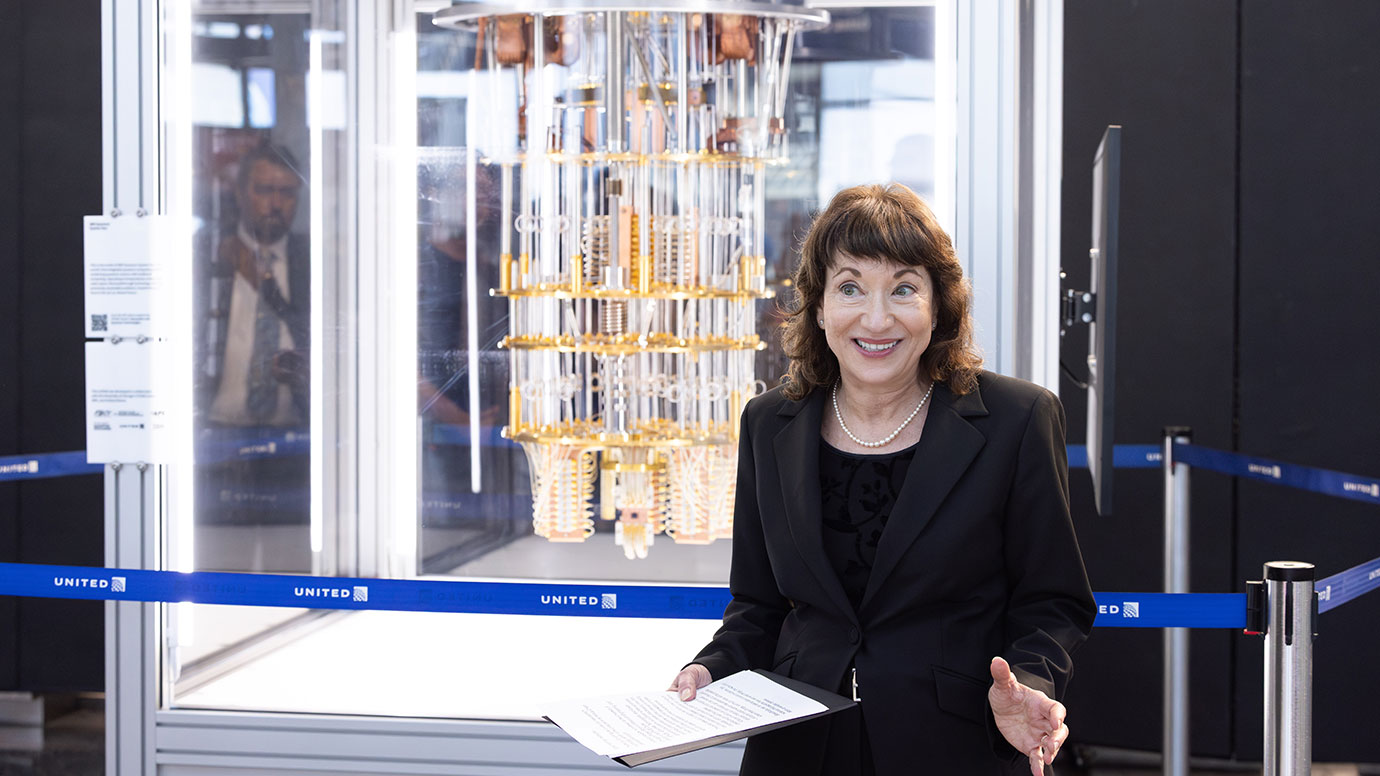 In new exhibit, quantum computing lands at O’Hare Airport