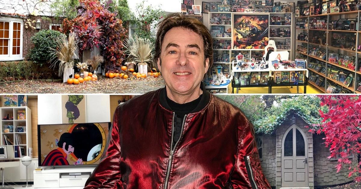 Inside Jonathan Ross’ very quirky London home with huge ‘man cave’