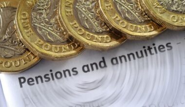 Reeves to overhaul workplace pensions in bid to boost economy