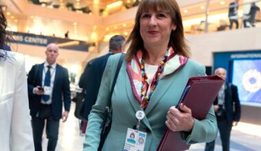 Ditch state pension triple lock and tie it to earnings, IFS tells Reeves
