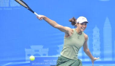 One-handed backhand partners Tagger, Golubic to meet in Jiujiang semis