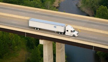 DSV Seeks Buyer for USA Truck After DB Schenker Deal