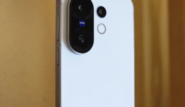 Leaker reveals Vivo's compact high-end smartphone in line for new Qualcomm Snapdragon 8 Gen 5 chipset