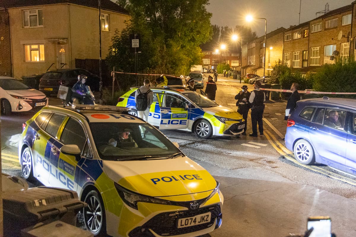 Met Police shoot man in north London after he 'made threats to kill' - London Evening Standard