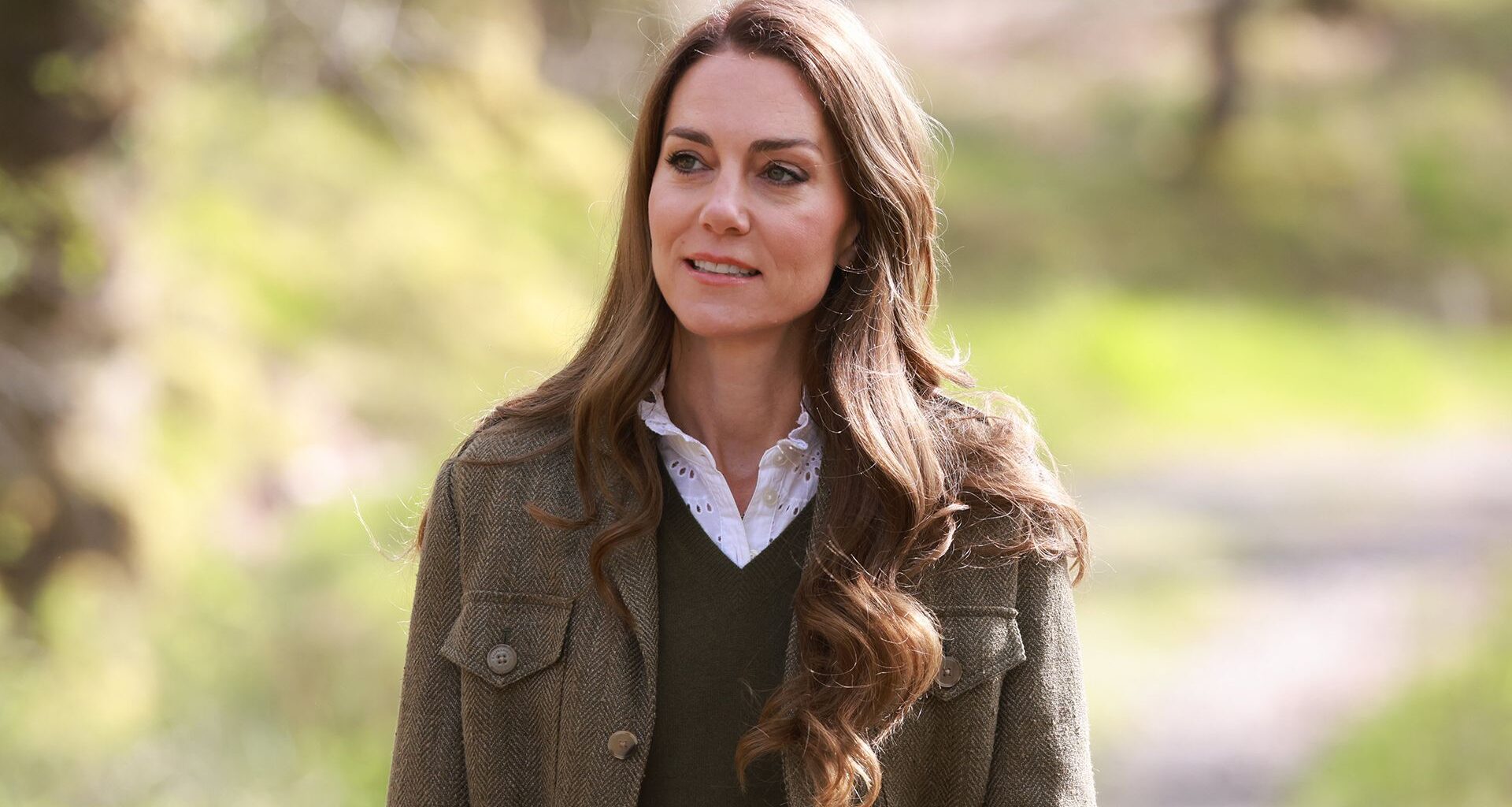 ARDURA, SCOTLAND - APRIL 30: Prince William, Prince of Wales and Catherine, Princess of Wales during a visit to Ardura Community Forest on April 30, 2025 in Ardura, Isle of Mull, Scotland. The Prince and Princess of Wales are on a two-day visit to the Isles of Mull and Iona on the 29th and 30th of April to engage with rural island communities. During their time on the islands, they will connect with local residents, highlighting the value of social bonds and underscoring the importance of safeguarding and advocating for the natural environment. (Photo by Ian Vogler - WPA Pool/Getty Images)