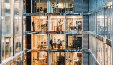 US office markets enter growth cycle as vacancy rates decline: JLL