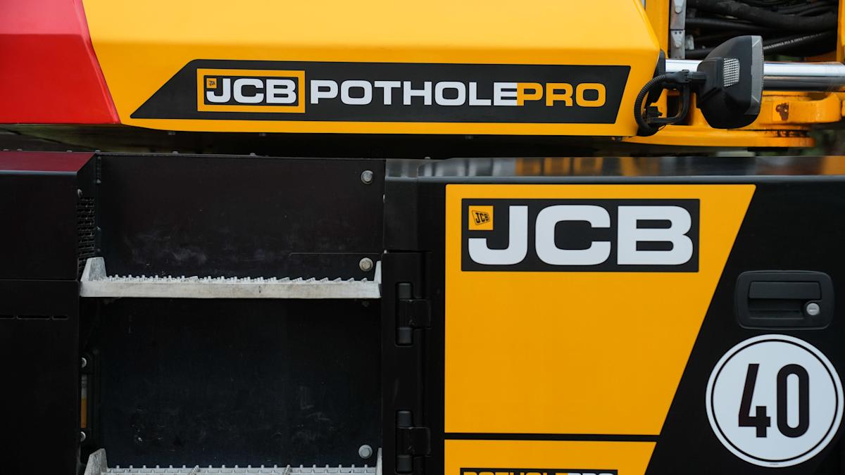 JCB ‘backs Britain’ with £100m factory investment despite tax and tariff fears