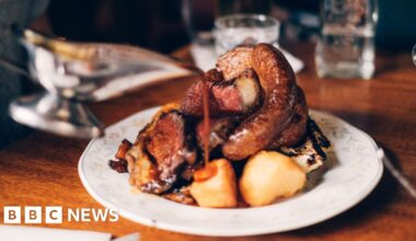 Nineteen confirmed food poisoning cases at Cwmbran pub