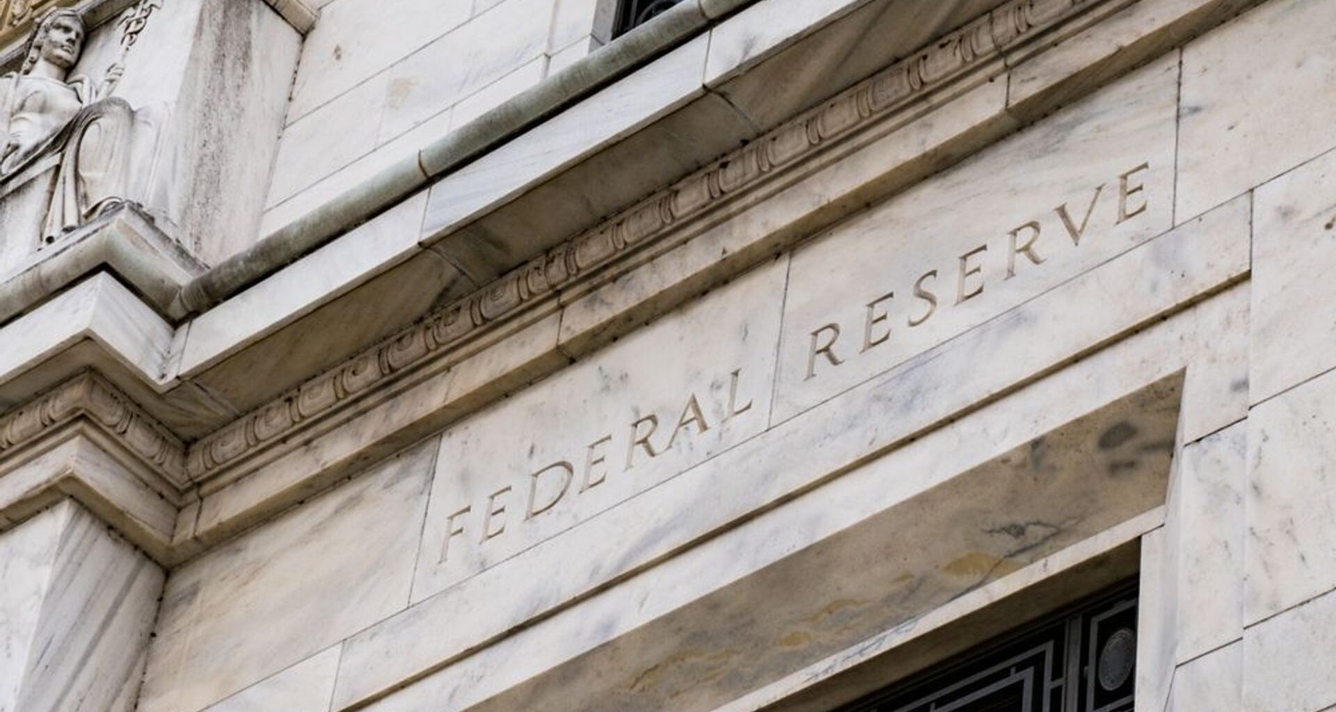 Weak jobs market forced Fed to act despite high inflation, but fast cuts could threaten price stability – Fed Minutes