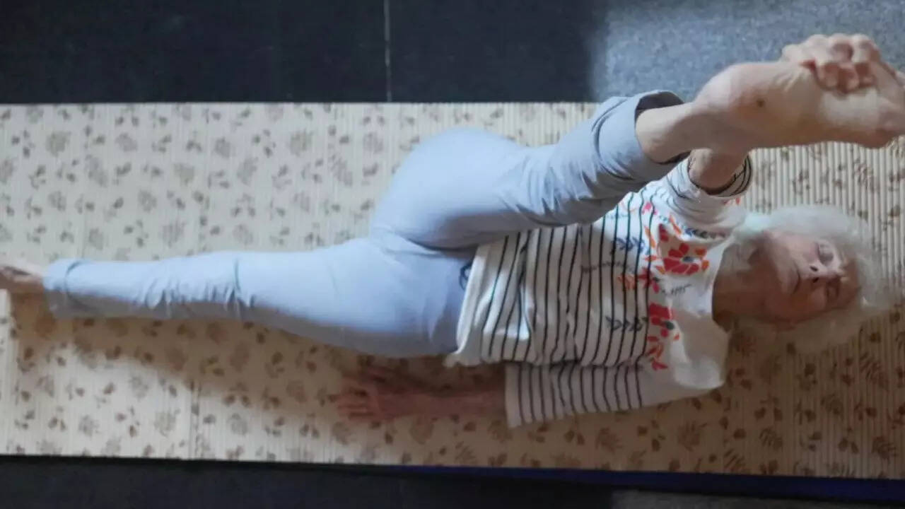 Charlotte Chopin’s yoga in Léré